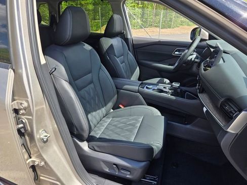 New 2026 Nissan Rogue Platinum AWD/4WD image 10