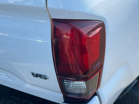 Used 2023 Toyota Tacoma SR AWD/4WD image 18