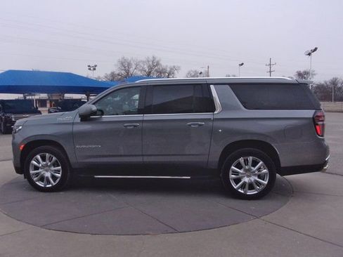 Used 2021 Chevrolet Suburban High Country image 19