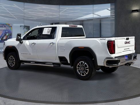Certified 2025 GMC Sierra 2500 SLT AWD/4WD image 4