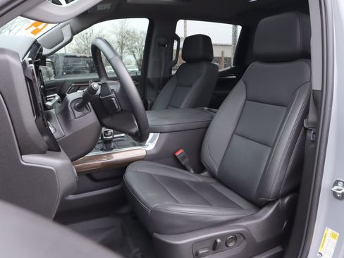 Used 2024 Chevrolet Silverado 1500 LT Trail Boss w/ LT Trail Boss Premium Package image 9