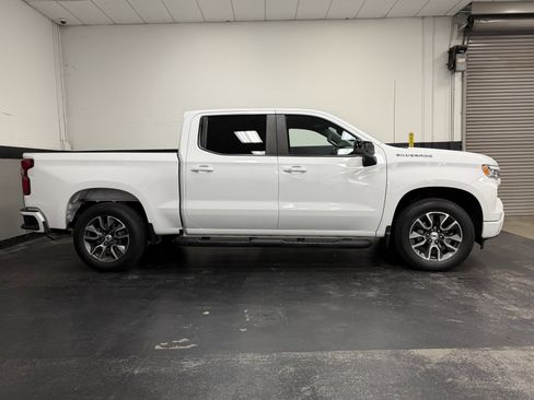 Used 2022 Chevrolet Silverado 1500 RST image 5