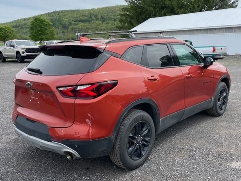 Used 2021 Chevrolet Blazer LT AWD/4WD image 3