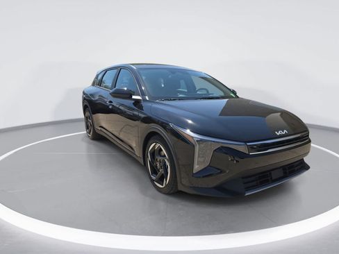 New 2026 Kia K4 EX FWD image 2
