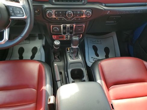 Used 2023 Jeep Wrangler Unlimited Rubicon 392 AWD/4WD image 22