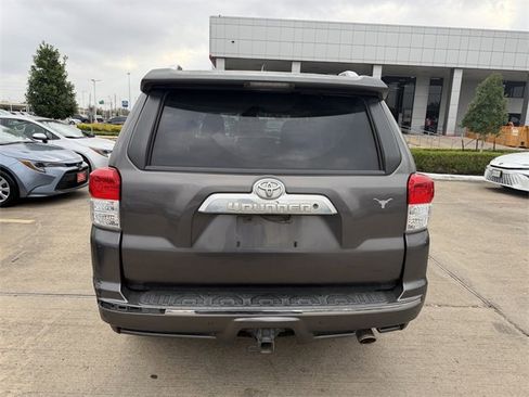 Used 2010 Toyota 4Runner SR5 image 6