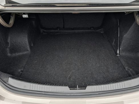 Used 2025 Chevrolet Malibu LT image 27