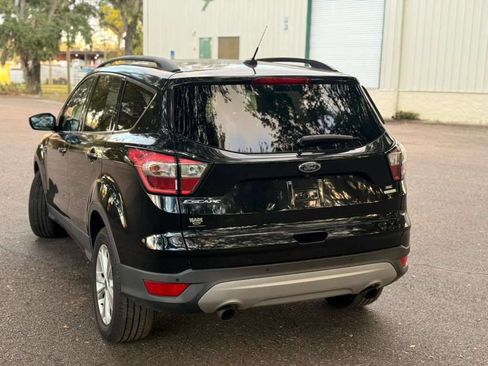 Used 2018 Ford Escape SE w/ Ford Safe & Smart Package image 7