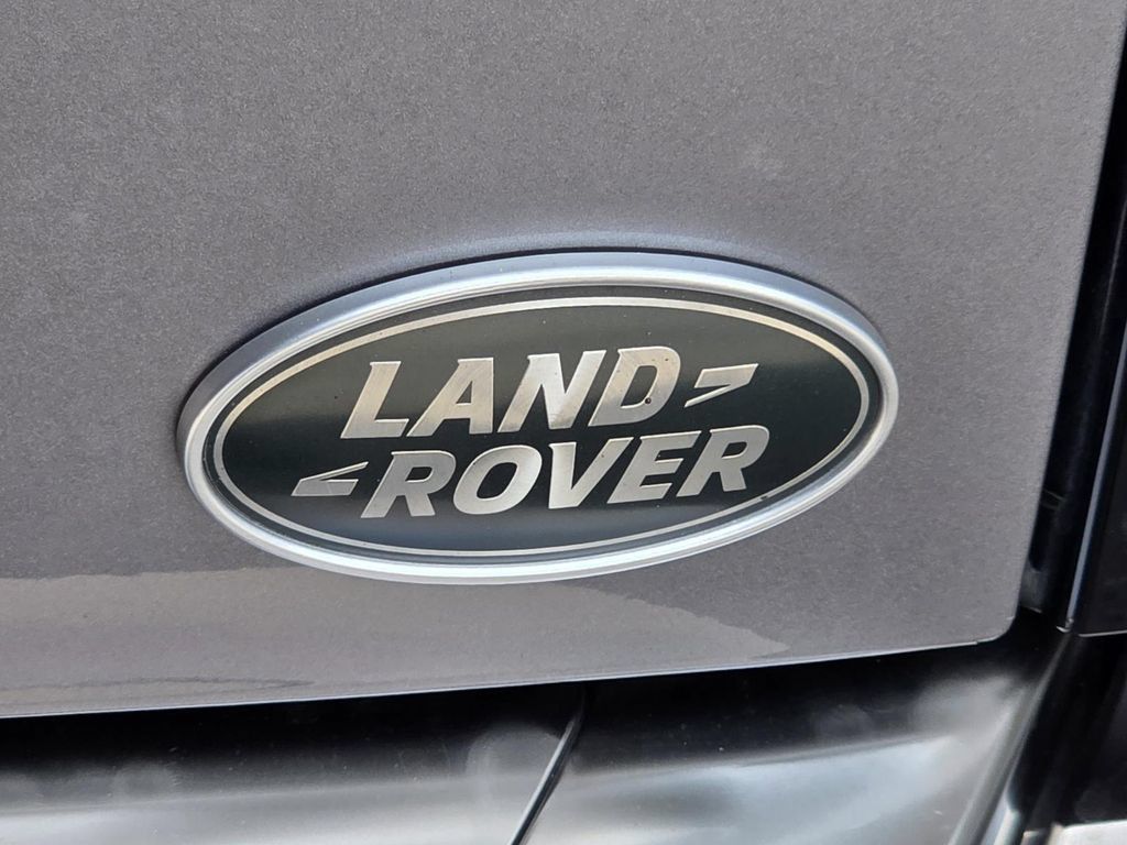 Used 2020 Land Rover Defender 110 X AWD/4WD image 37