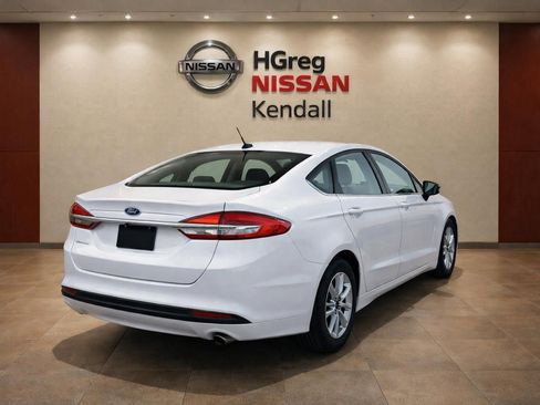 Used 2018 Ford Fusion S image 4