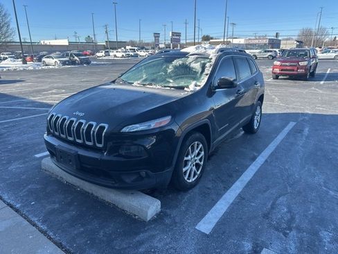 Used 2014 Jeep Cherokee Latitude w/ Cold Weather Group image 1
