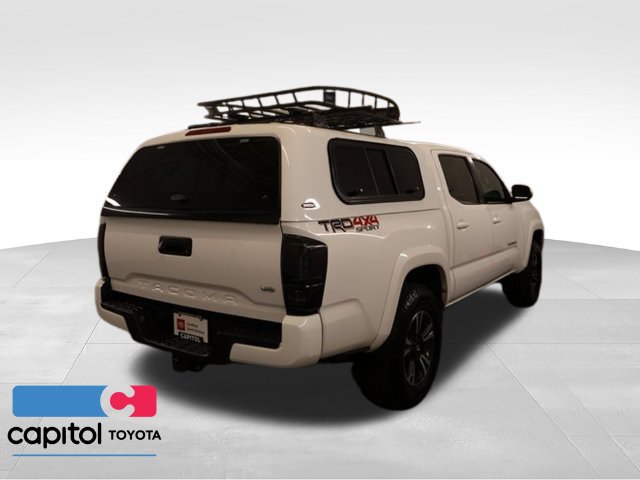 Certified 2018 Toyota Tacoma TRD Sport AWD/4WD image 3