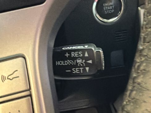 Used 2022 Toyota 4Runner Limited AWD/4WD image 40