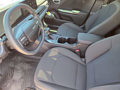 New 2026 Kia K4 FWD image 10