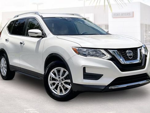 Used 2020 Nissan Rogue SV FWD image 1