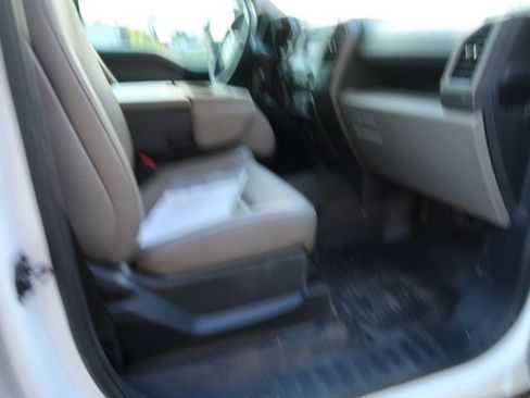 Used 2022 Ford F250 XL w/ Power Equipment Group AWD/4WD image 10