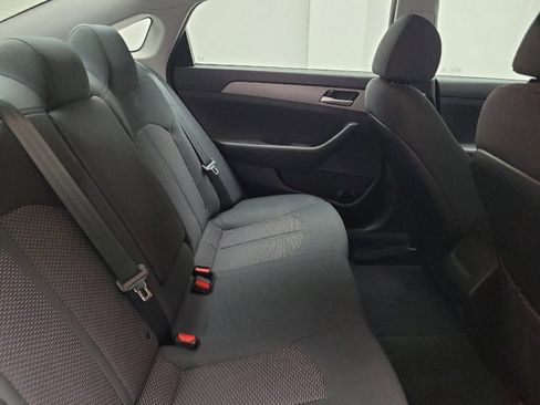 Used 2019 Hyundai Sonata SE FWD image 19
