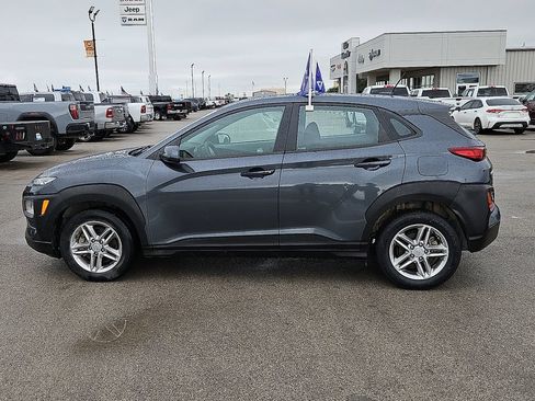Used 2021 Hyundai Kona SE AWD/4WD image 3