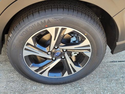 New 2025 Subaru Crosstrek 2.0i Premium image 21