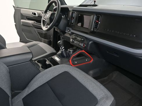 Used 2022 Ford Bronco 2-Door AWD/4WD image 10