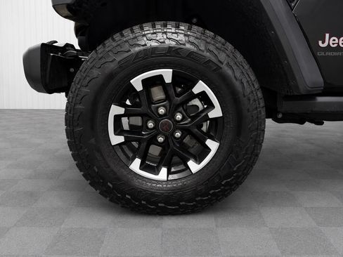 Used 2026 Jeep Gladiator Rubicon AWD/4WD image 9