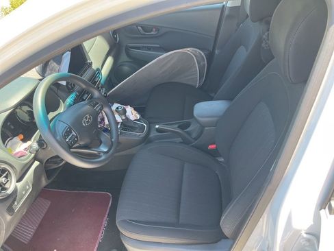 Used 2023 Hyundai Kona SEL FWD image 4