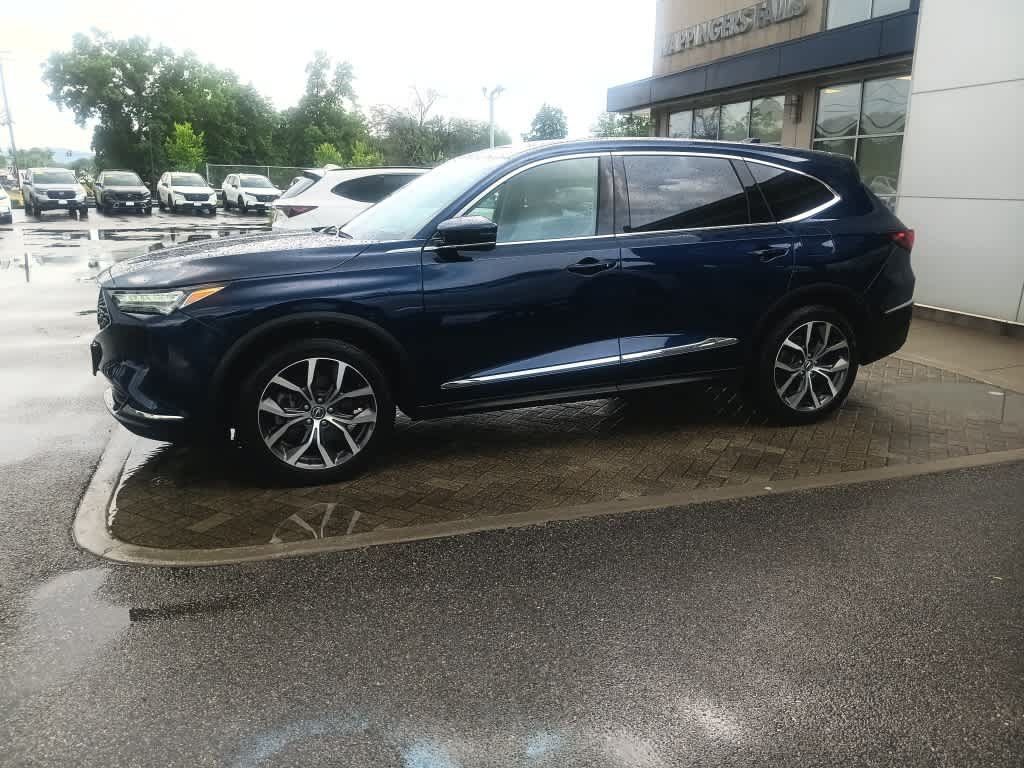 Used 2024 Acura MDX w/ Technology Package AWD/4WD image 3