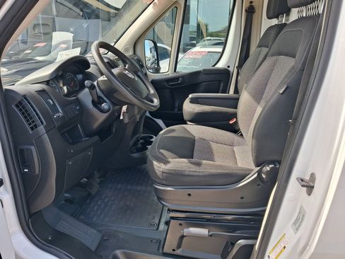 Used 2016 RAM ProMaster 2500 FWD image 5