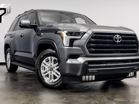 Used 2026 Toyota Sequoia SR5 w/ SR5 Premium Package AWD/4WD image 1