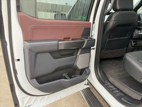 Used 2021 Ford F150 Lariat w/ Equipment Group 502A High image 7