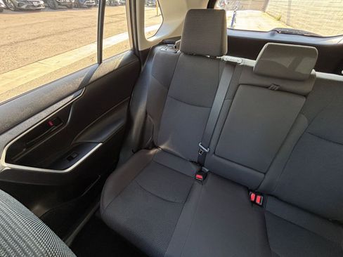 Used 2025 Toyota RAV4 LE image 39