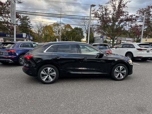 Certified 2024 Audi Q8 e-tron Premium Plus w/ Premium Plus Package image 4