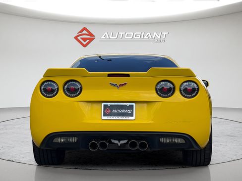 Used 2007 Chevrolet Corvette Coupe w/ Preferred Equipment Group RWD image 11