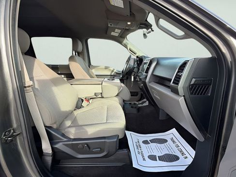Used 2019 Ford F150 XLT w/ Equipment Group 302A Luxury AWD/4WD image 13