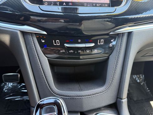 Certified 2024 Cadillac XT6 Sport AWD/4WD image 32