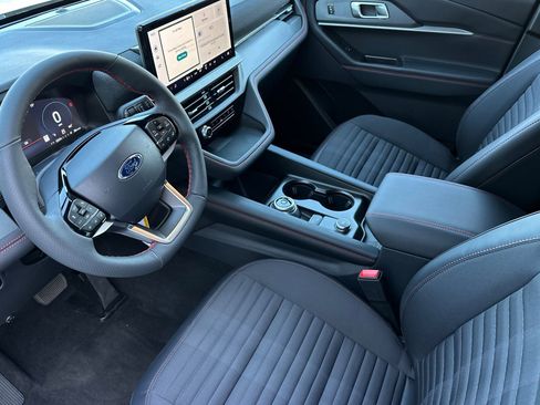 New 2026 Ford Explorer ST-Line w/ Premium Package image 9