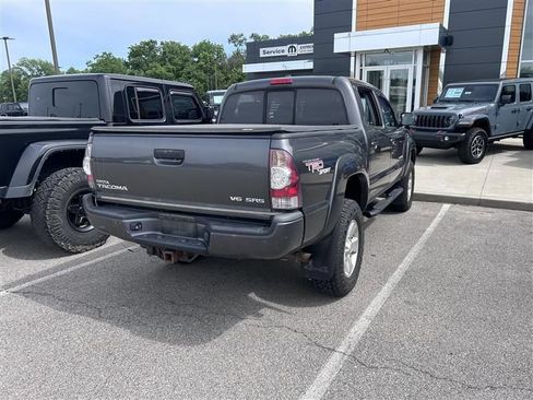 Used 2010 Toyota Tacoma 4x4 Double Cab image 3