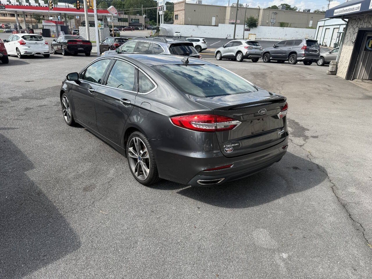Used 2019 Ford Fusion Titanium AWD/4WD image 4