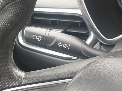Used 2018 Chevrolet Equinox LS FWD image 38