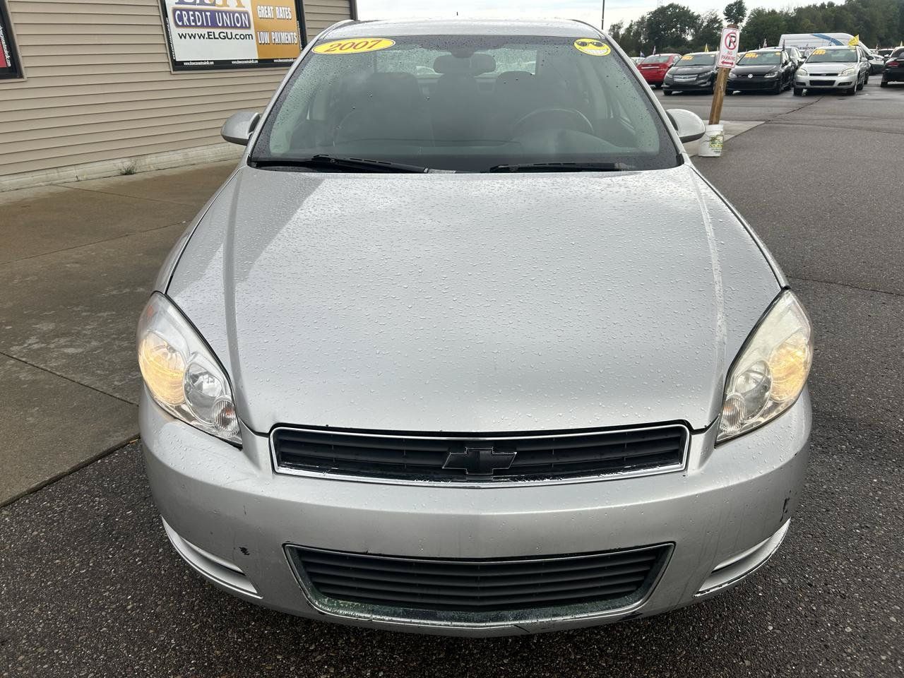Used 2007 Chevrolet Impala LT w/ Preferred Equipment Group FWD image 2