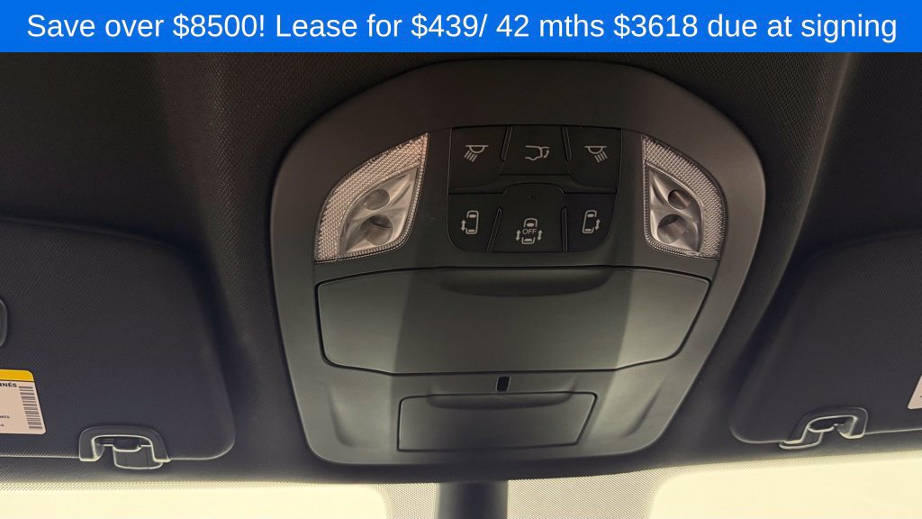 New 2027 Chrysler Pacifica Select FWD image 21