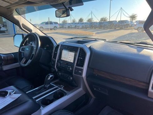 Used 2018 Ford F150 Lariat image 6