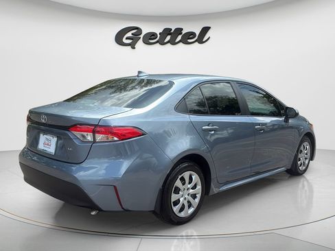 Used 2025 Toyota Corolla LE FWD image 5