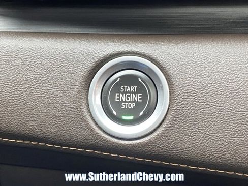 Used 2021 Cadillac Escalade Premium Luxury w/ LPO, Illumination Package image 25