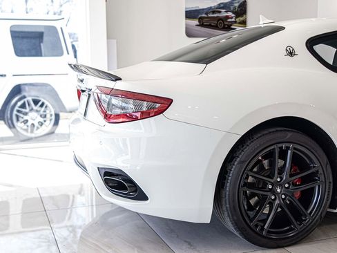 Used 2018 Maserati GranTurismo Sport RWD image 11
