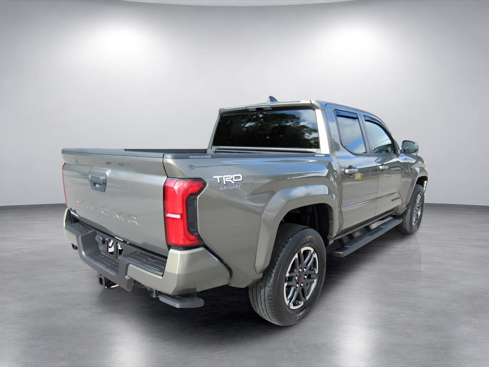 Used 2025 Toyota Tacoma TRD Sport AWD/4WD image 6