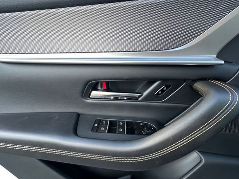 New 2026 MAZDA CX-90 Plug-In Hybrid w/ Preferred image 11