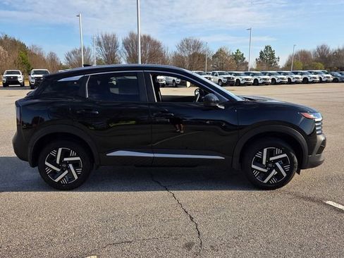 New 2026 Nissan Kicks SV w/ SV Premium Package image 14