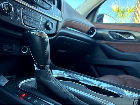 Used 2020 Chevrolet Traverse High Country image 16