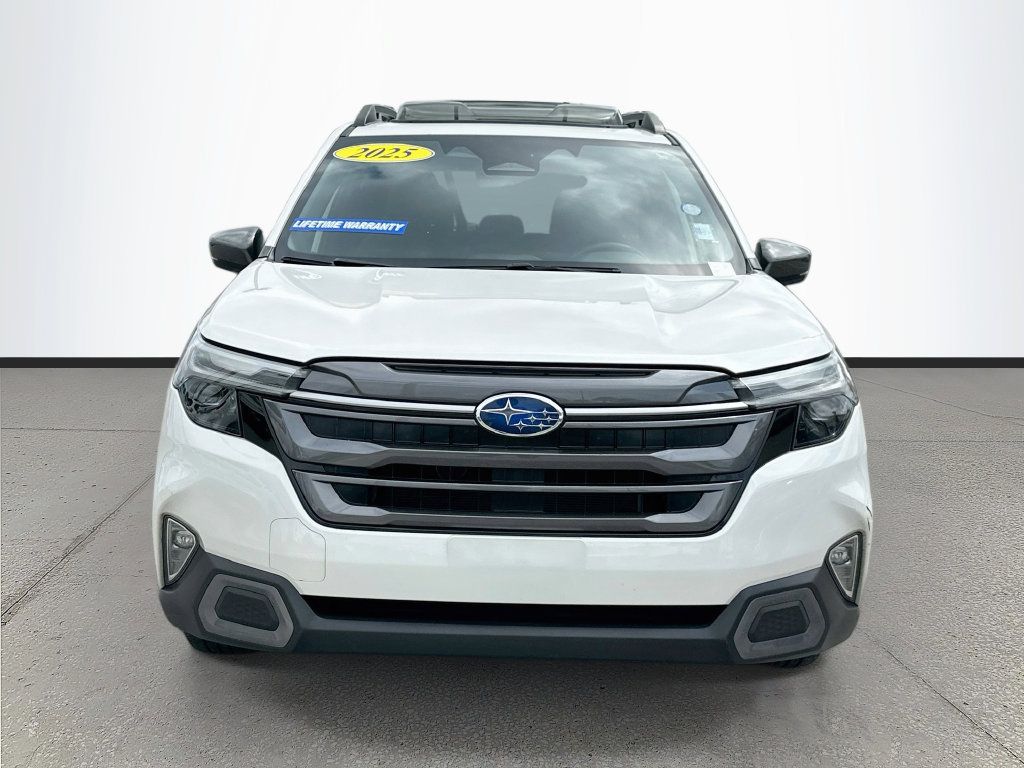 Used 2025 Subaru Forester Limited w/ Popular Package #2 AWD/4WD image 2